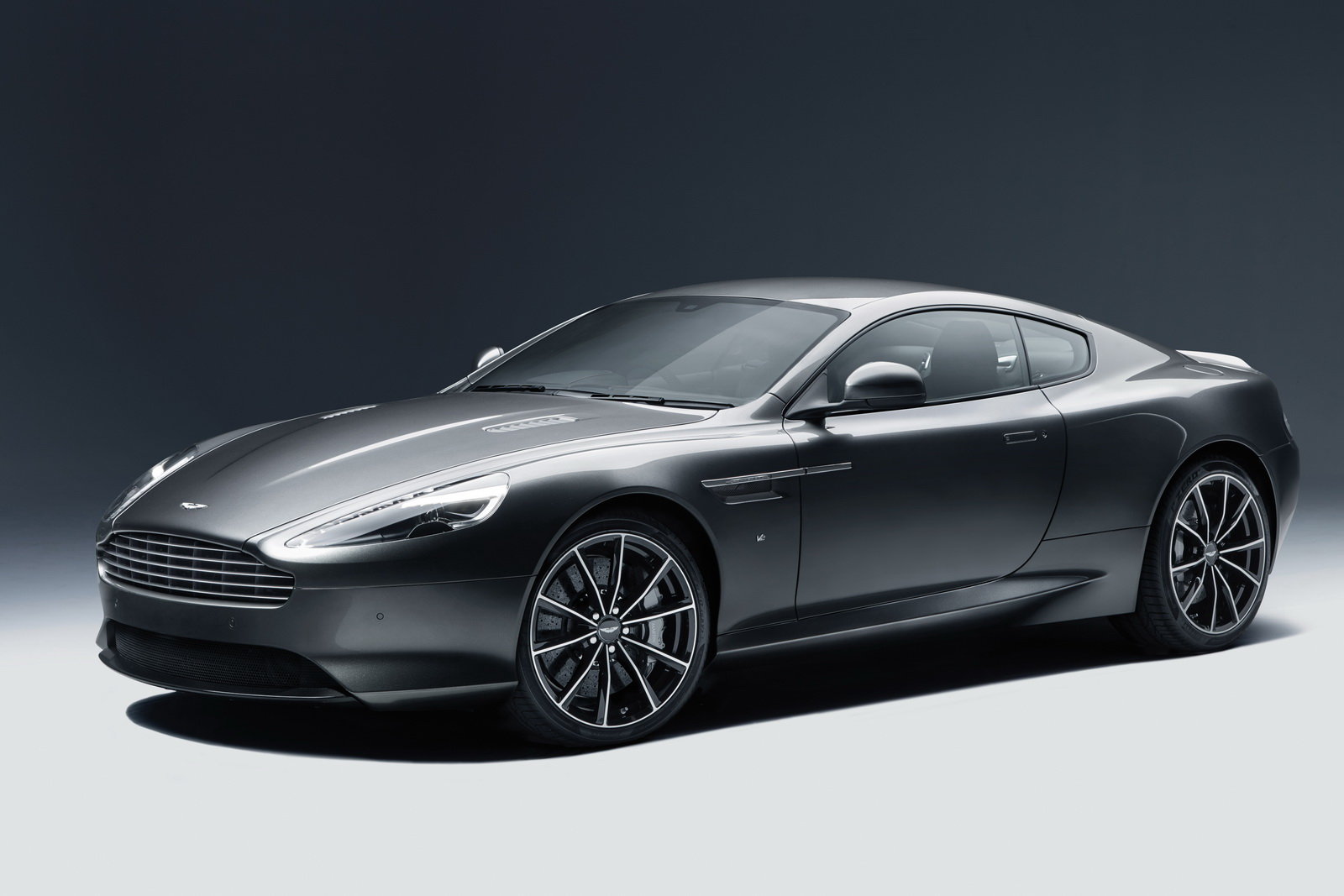 Aston Martin DB9